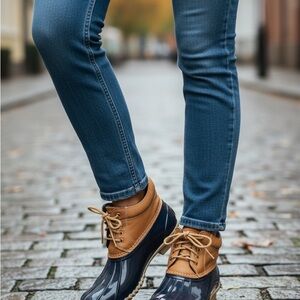 Tommy Hilfiger Tan and Navy Winter Boots